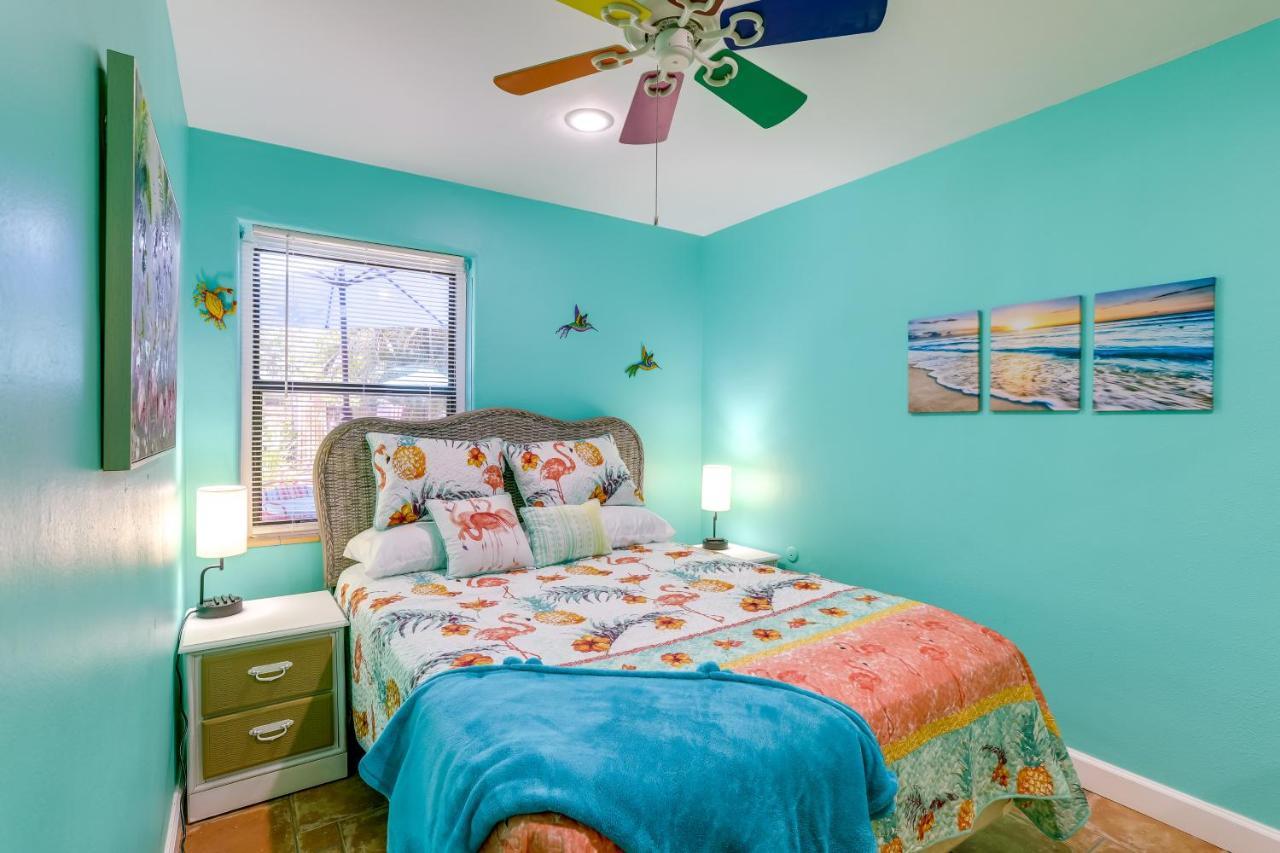 Colorful Gulfport Home Walk To The Art District! セント・ピーターズバーグ エクステリア 写真